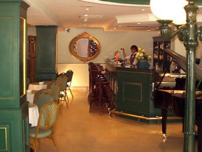 The Crown Hotel 巴吉芭 外观 照片